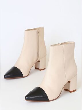 Seychelles No One Like You Off White and Black Leather Ankle Booties